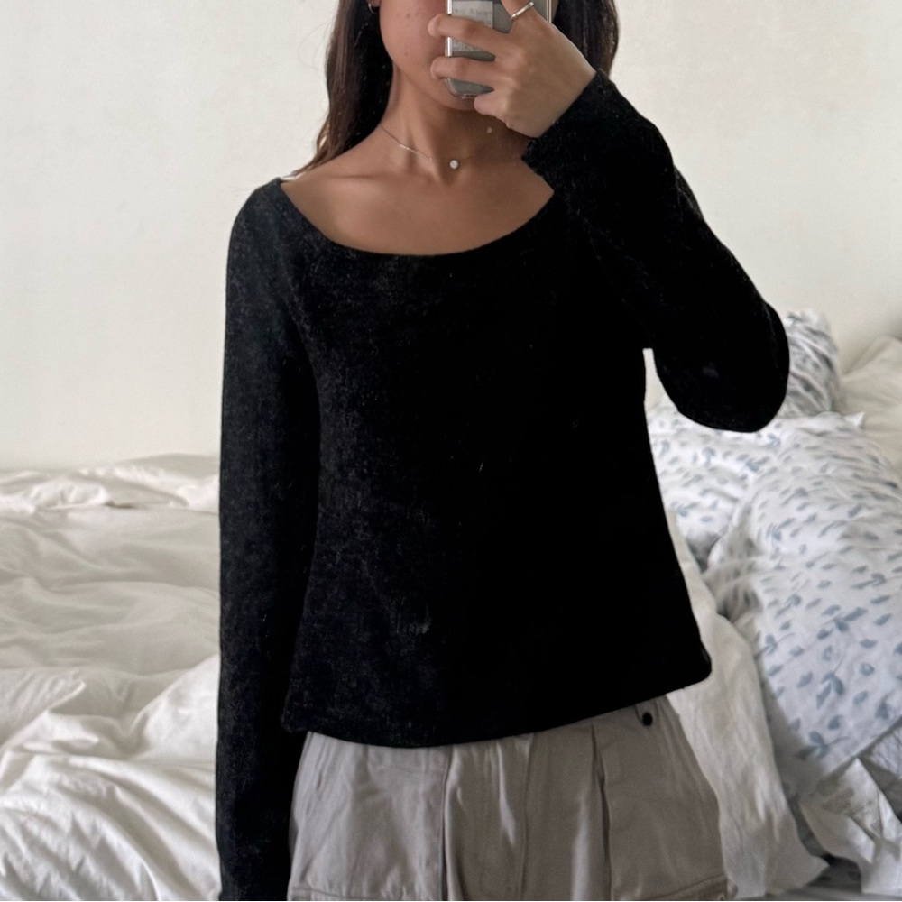 Knit Black Long Sleeve Top